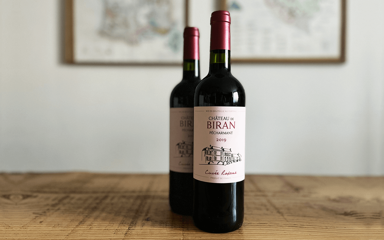 deux bouteilles vin rouge
